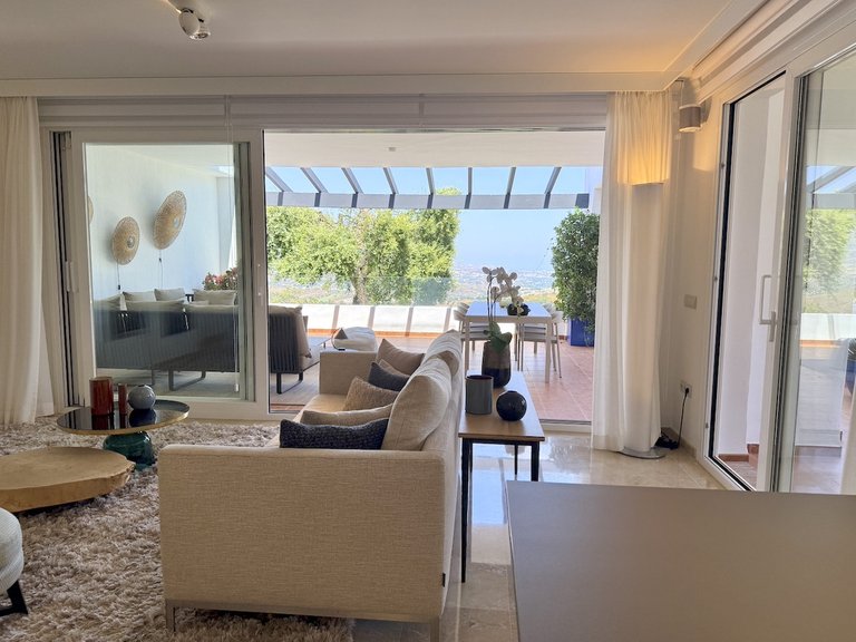 Apartment for Sale in La Mairena, Malaga 6