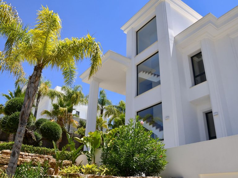Villa for Sale in Costa del Sol The Golden Mile, Malaga 22