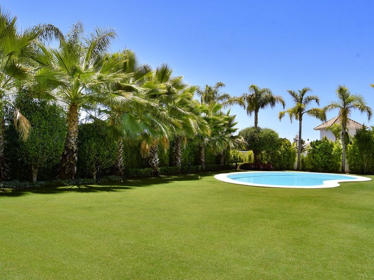 Villa for Sale in Costa del Sol The Golden Mile, Malaga 43