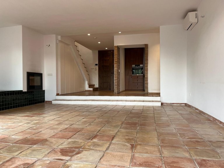 Villa for Sale in Nagüeles, Malaga 3