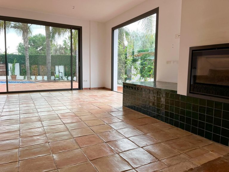 Villa for Sale in Nagüeles, Malaga 4
