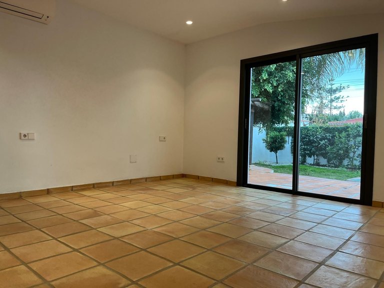Villa for Sale in Nagüeles, Malaga 7
