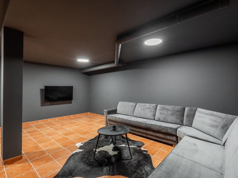 Villa for Sale in El Paraiso, Malaga 14