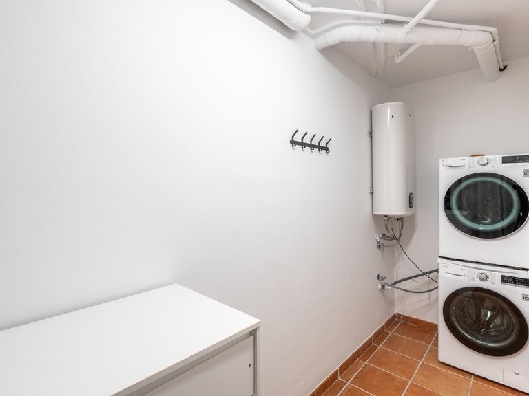 Villa for Sale in El Paraiso, Malaga 16