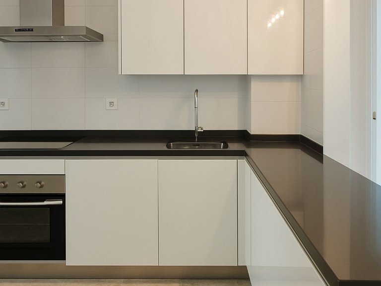 Apartment for Sale in Nueva Andalucía, Malaga 16
