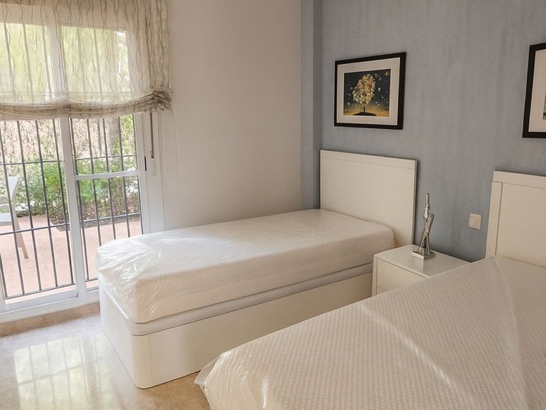 Apartment for Sale in Nueva Andalucía, Malaga 5