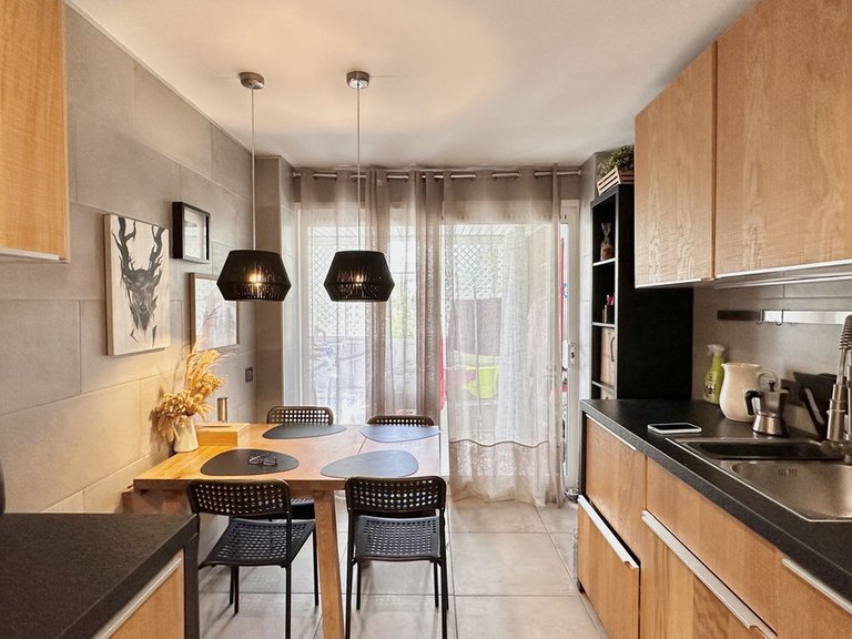 Apartment for Sale in The Golden Mile, Malaga 12