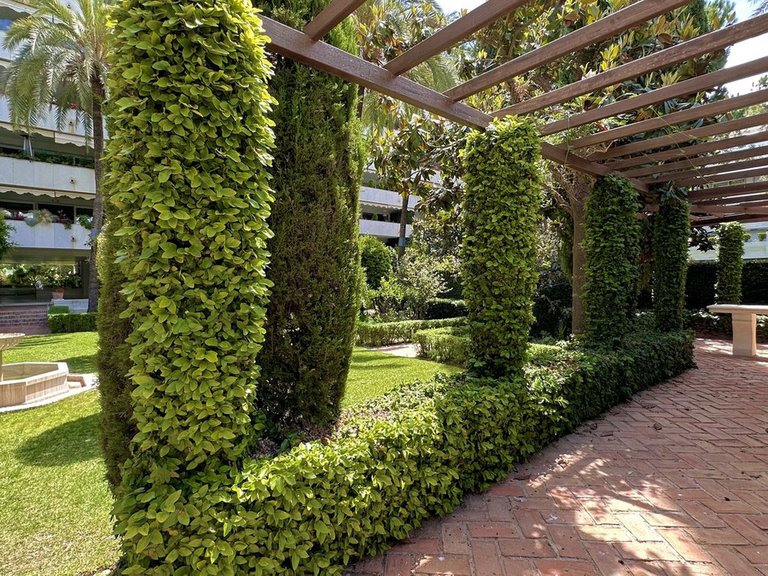 Apartment for Sale in The Golden Mile, Malaga 44
