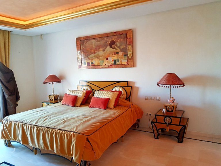 Apartment for Sale in New Golden Mile, Malaga 17