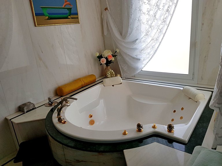 Apartment for Sale in New Golden Mile, Malaga 25