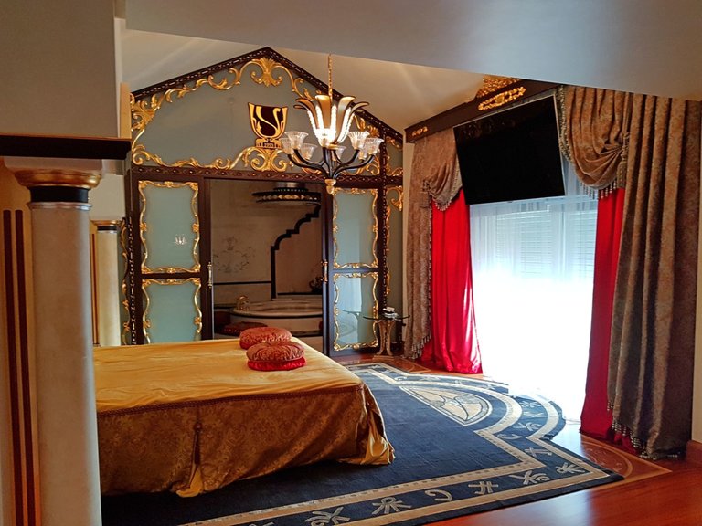 Apartment for Sale in New Golden Mile, Malaga 32