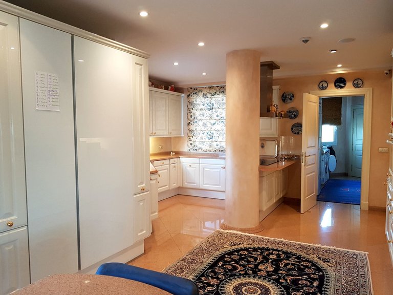 Apartment for Sale in New Golden Mile, Malaga 42