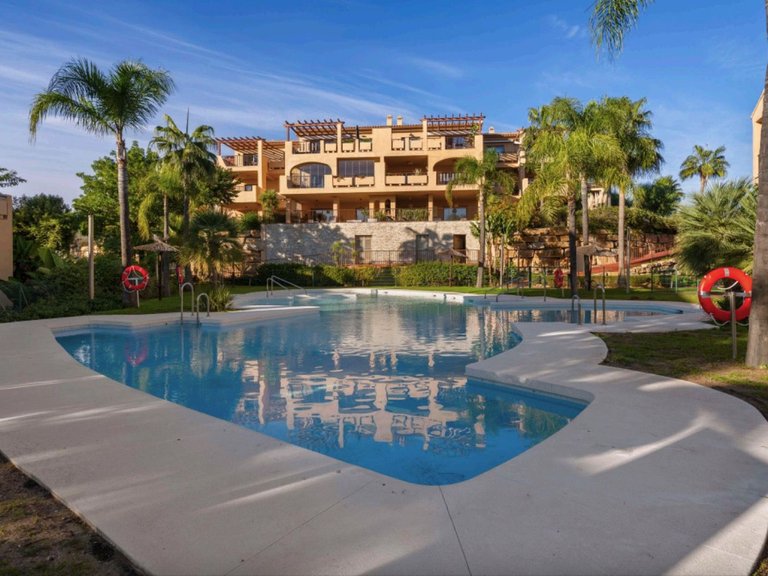 Apartment for Sale in Benahavís, Malaga 1