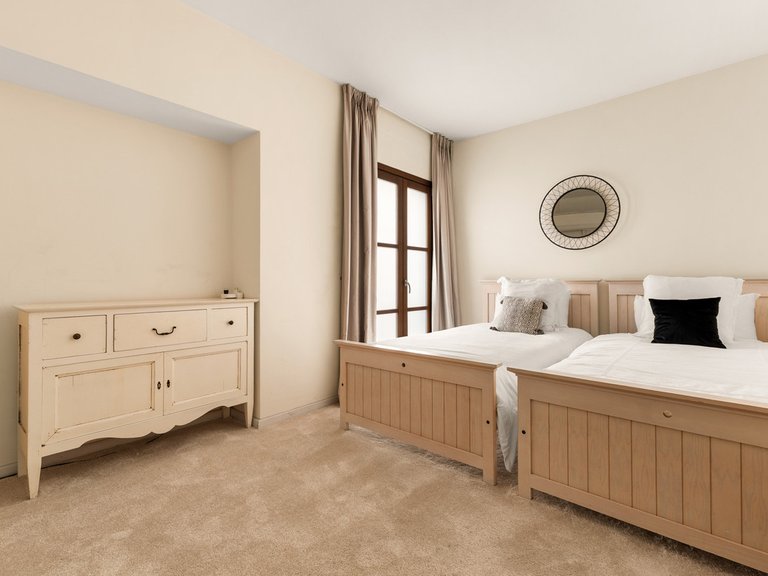 Apartment for Sale in Puerto Banús, Malaga 15