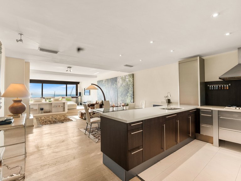 Apartment for Sale in Puerto Banús, Malaga 22