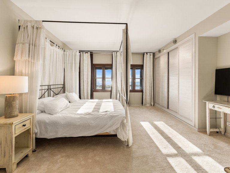 Apartment for Sale in Puerto Banús, Malaga 7
