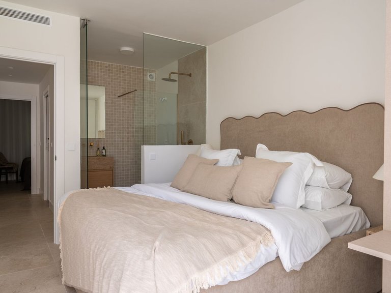 Apartment for Sale in La Quinta, Malaga 7