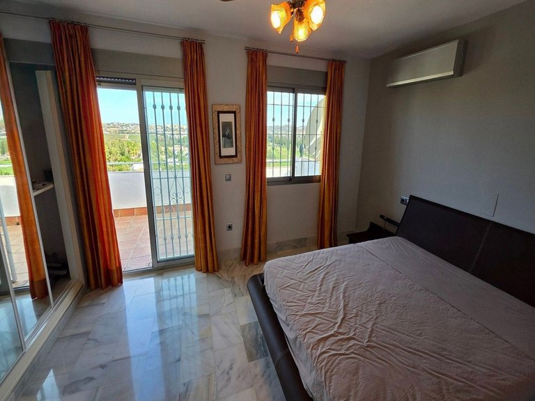 Villa for Sale in Mijas Costa, Malaga 40