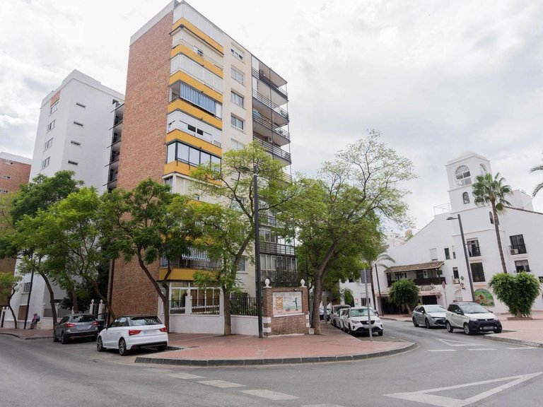 Apartment for Sale in Benalmadena Costa, Malaga 23