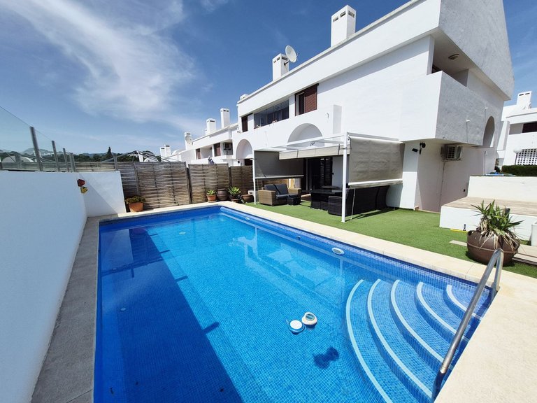 Villa for Sale in La Cala De Mijas, Malaga 1