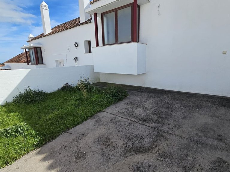 Villa for Sale in Doña Julia, Malaga 4