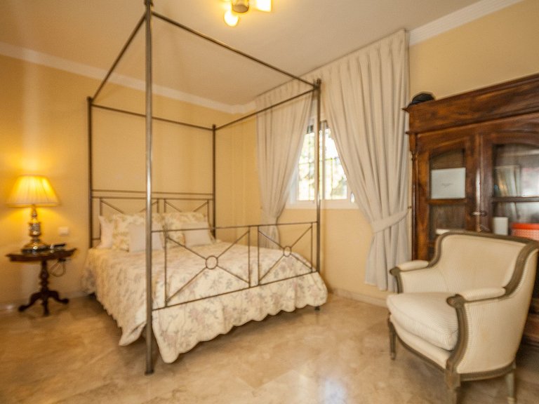 Apartment for Sale in Elviria, Malaga 8