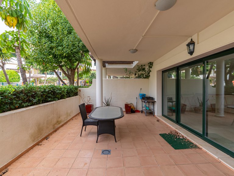 Villa for Sale in Estepona, Malaga 10