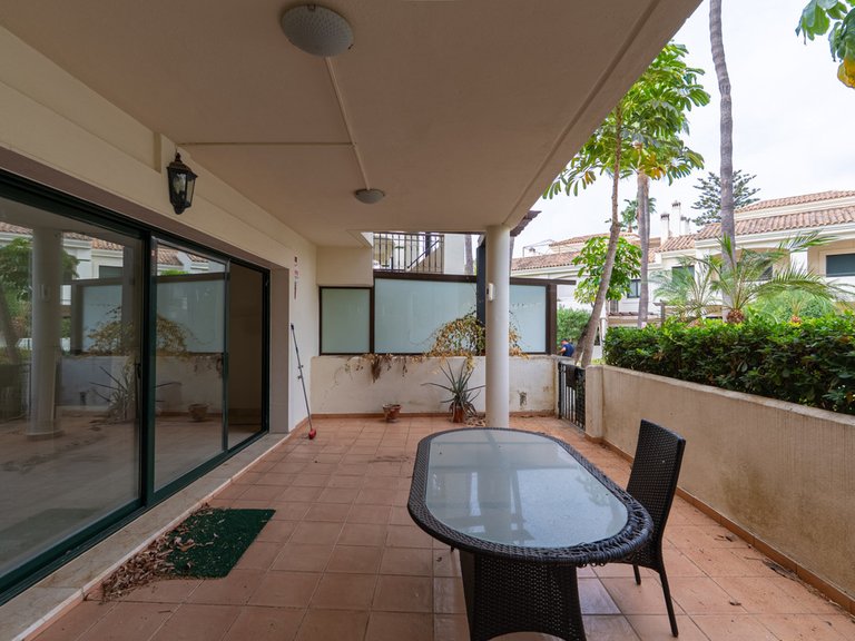 Villa for Sale in Estepona, Malaga 11