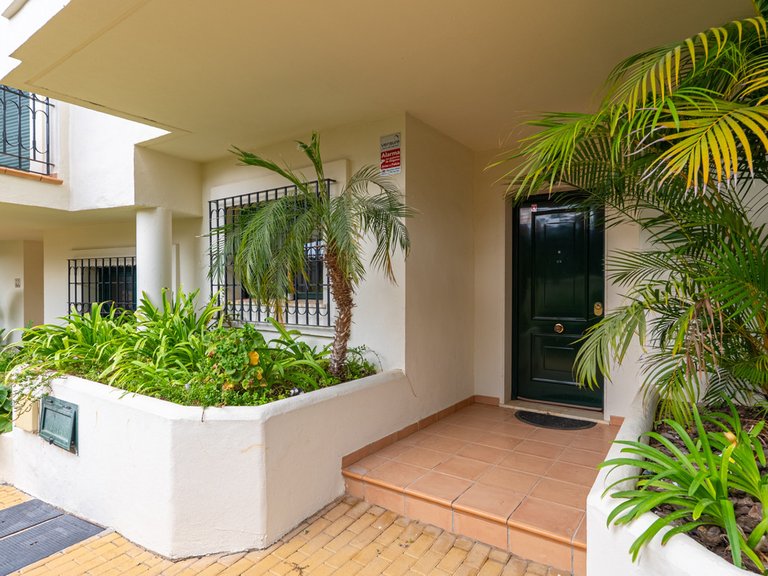 Villa for Sale in Estepona, Malaga 2
