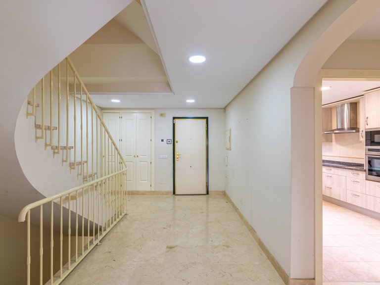 Villa for Sale in Estepona, Malaga 5