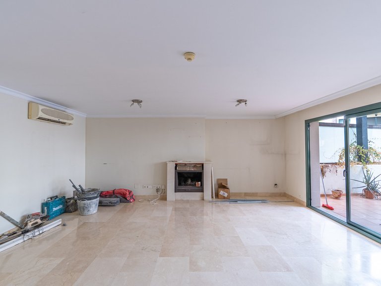 Villa for Sale in Estepona, Malaga 6