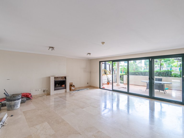Villa for Sale in Estepona, Malaga 7