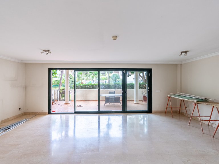 Villa for Sale in Estepona, Malaga 8