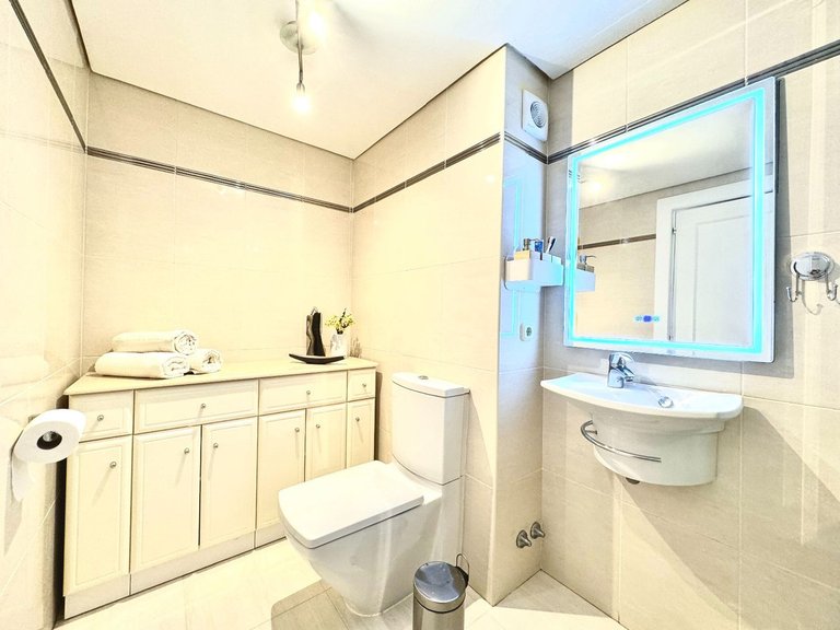Apartment for Sale in Benalmadena, Malaga 8