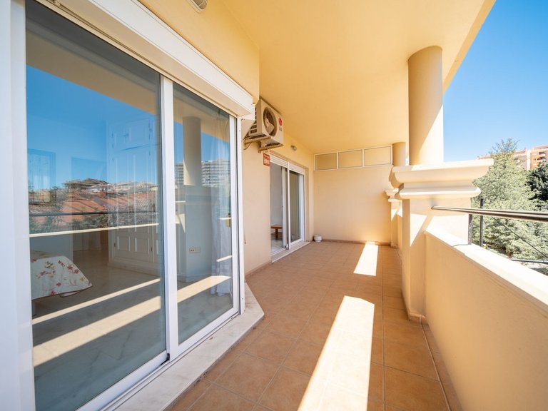 Apartment for Sale in Los Pacos, Malaga 1