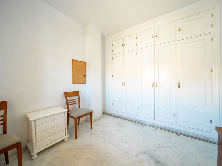Apartment for Sale in Los Pacos, Malaga 12