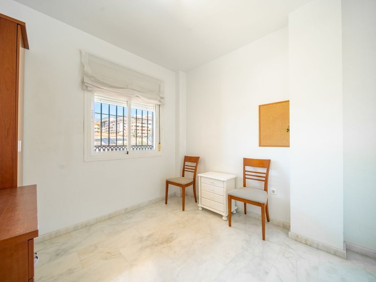 Apartment for Sale in Los Pacos, Malaga 15