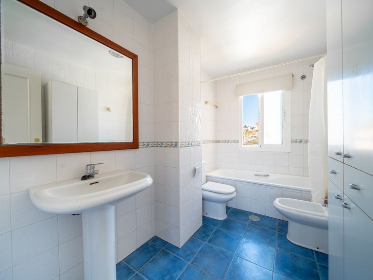 Apartment for Sale in Los Pacos, Malaga 18