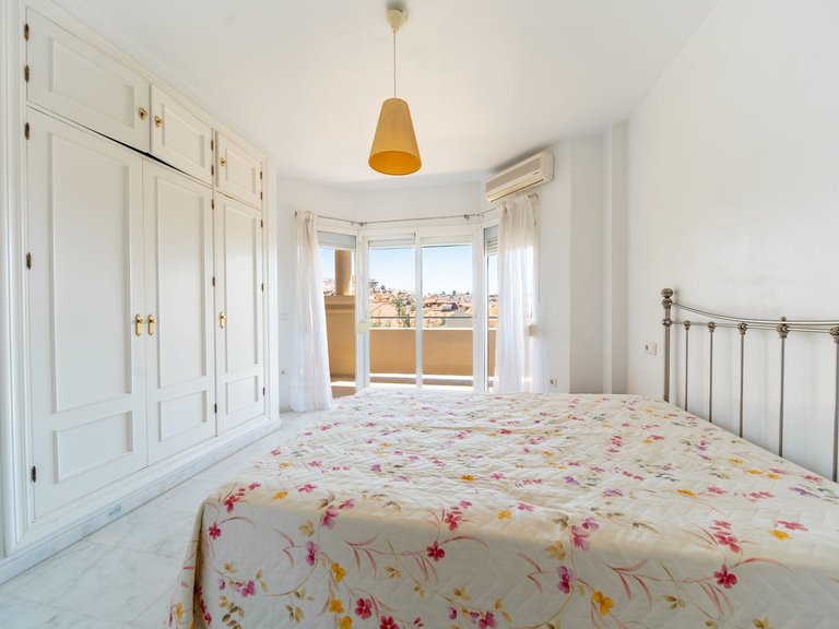 Apartment for Sale in Los Pacos, Malaga 19