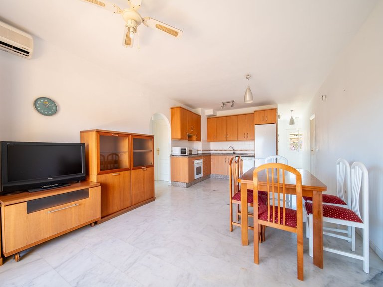 Apartment for Sale in Los Pacos, Malaga 6