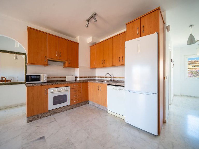 Apartment for Sale in Los Pacos, Malaga 8