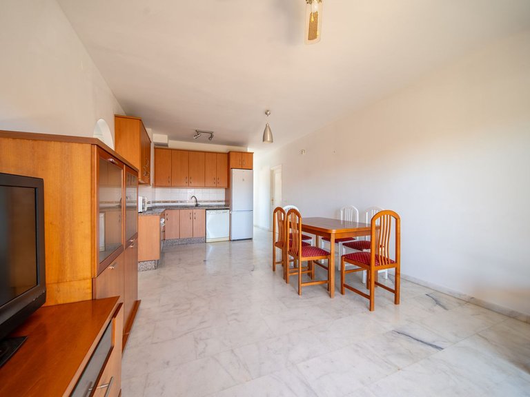 Apartment for Sale in Los Pacos, Malaga 9