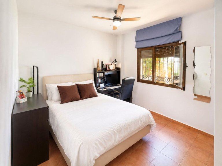 Villa for Sale in Benalmadena, Malaga 11