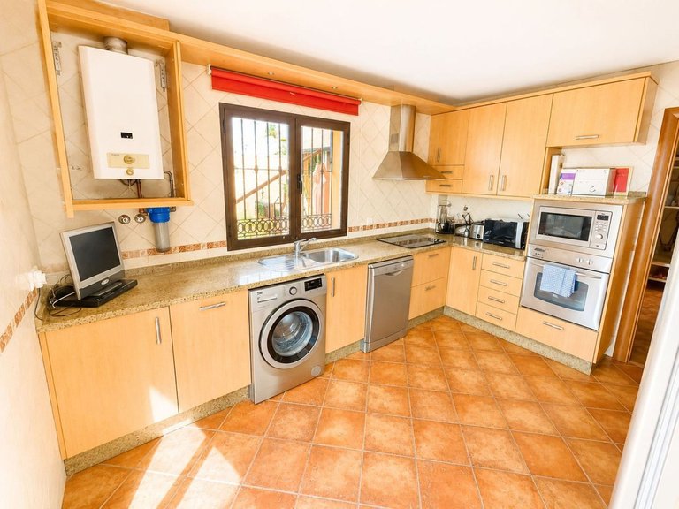 Villa for Sale in Benalmadena, Malaga 15