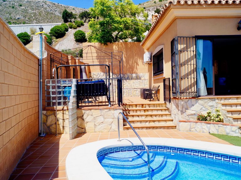 Villa for Sale in Benalmadena, Malaga 4