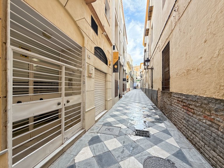 Apartment for Sale in Centro Histórico, Malaga 51