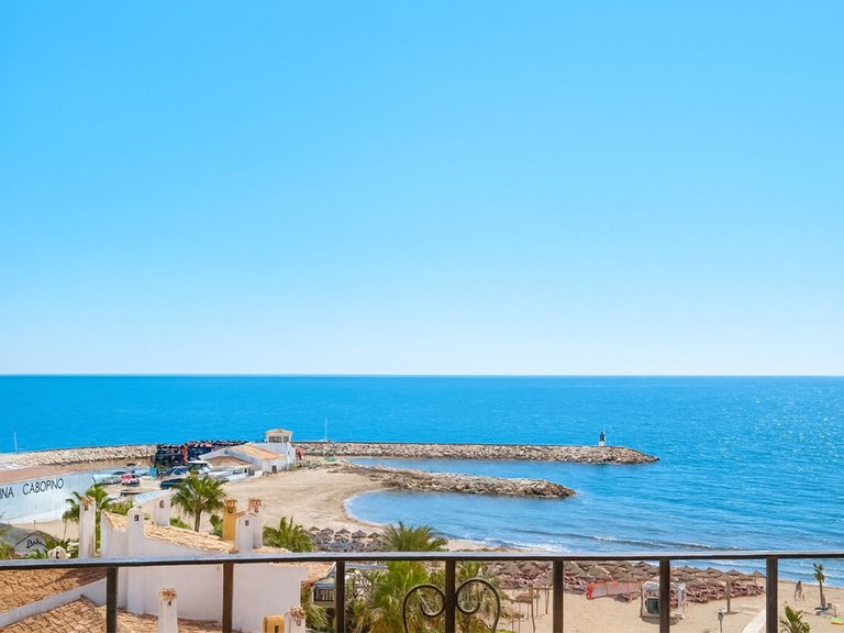 Apartment for Sale in Puerto De Cabopino, Malaga 2