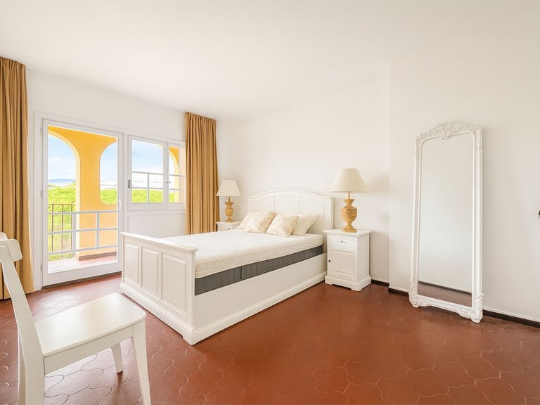 Apartment for Sale in Puerto De Cabopino, Malaga 6