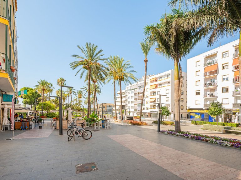 Apartment for Sale in San Pedro De Alcántara, Malaga 36