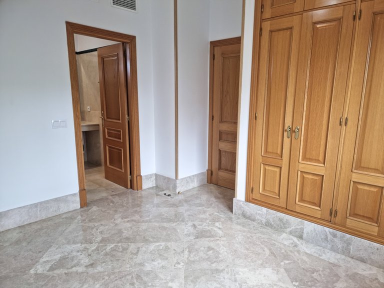 Villa for Sale in Santa Clara, Malaga 10